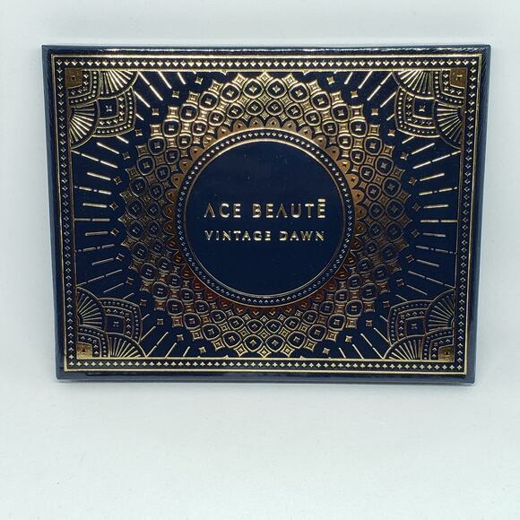 Ace Beaute Vintage Dawn Eyeshadow Palette - Picture 4 of 7